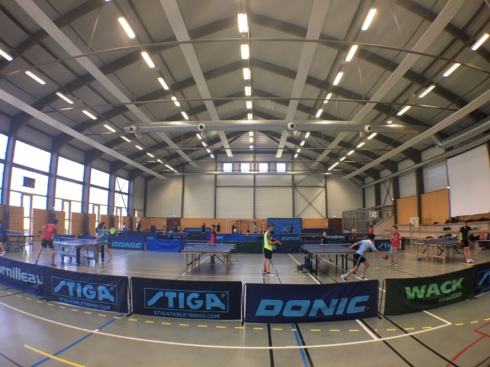 La salle du club en pleine action